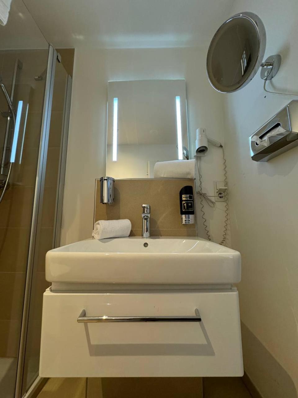 M&A Cityhotel Hildesheim Buitenkant foto