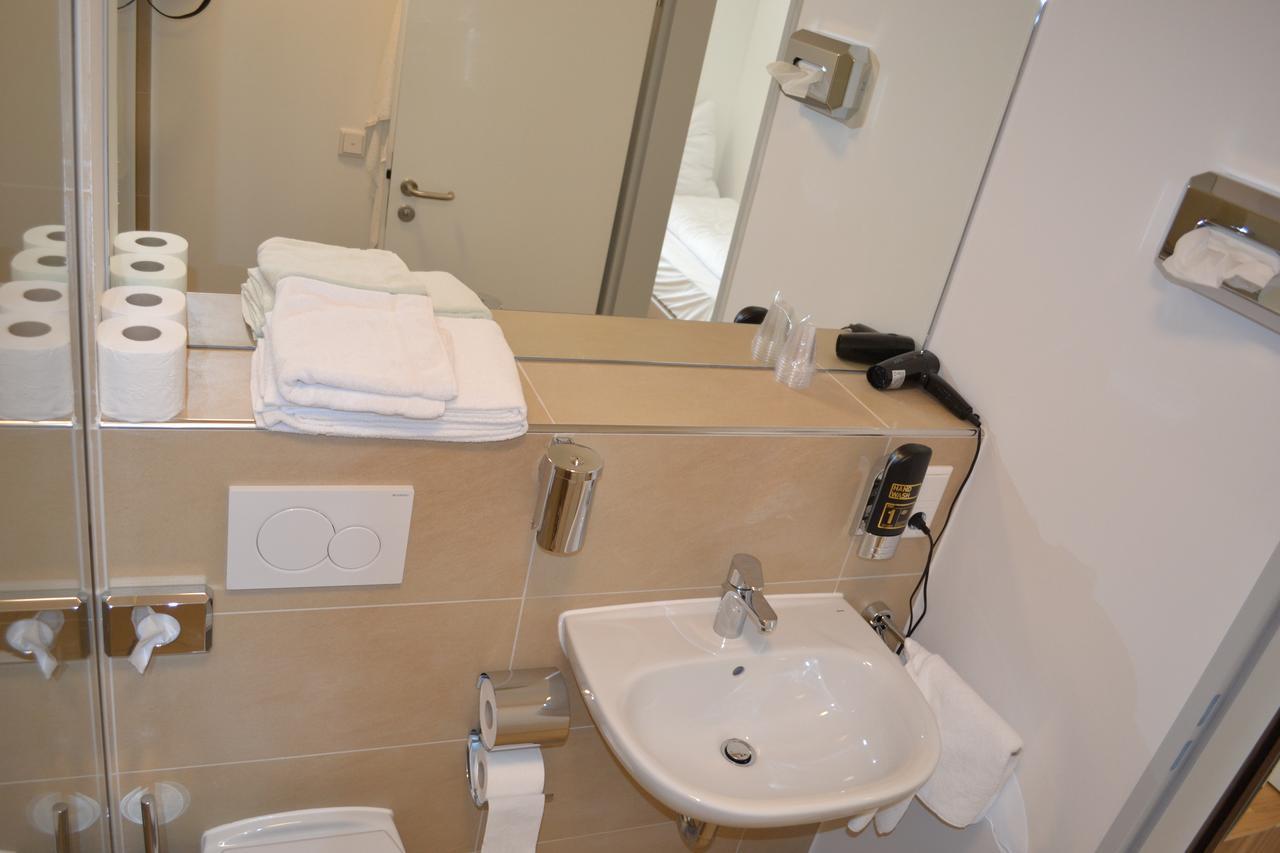 M&A Cityhotel Hildesheim Buitenkant foto